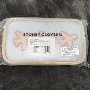 NWT Stoney Clover small travel pouch